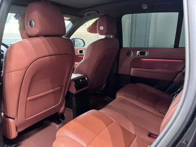 2024 Li Auto (Lixiang) L6 с пробегом 37 000 км