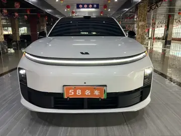 2025 Li Auto (Lixiang) L6 с пробегом 9 000 км