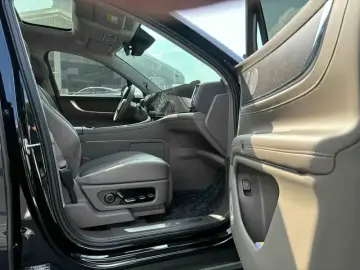 2025 Aito M9 с пробегом 53 000 км