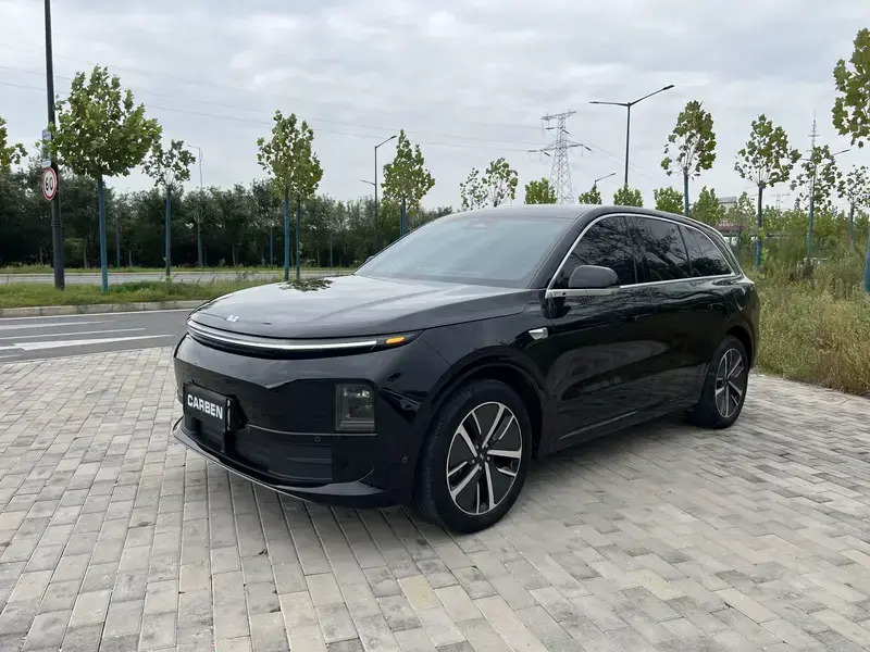 2024 Li Auto (Lixiang) L6 с пробегом 33 000 км