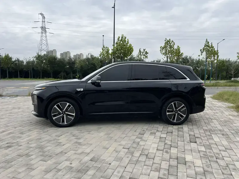 2024 Li Auto (Lixiang) L6 с пробегом 33 000 км