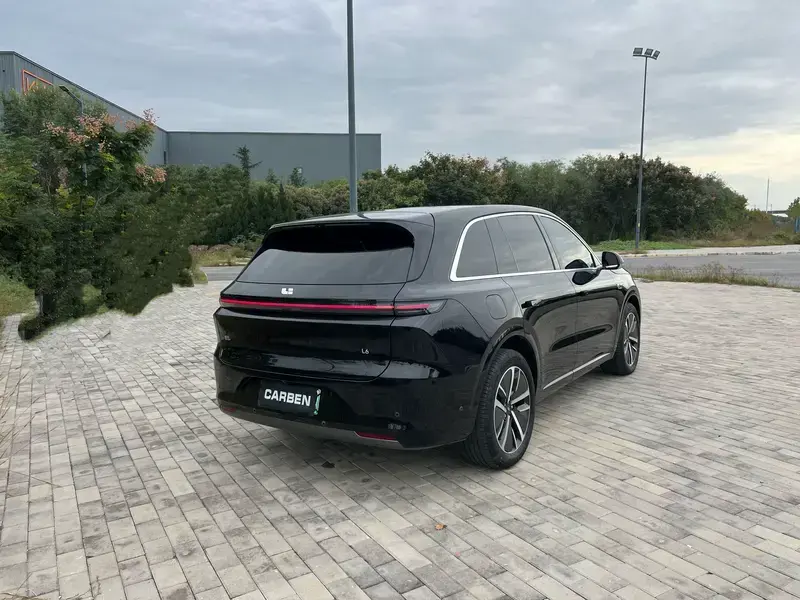 2024 Li Auto (Lixiang) L6 с пробегом 33 000 км