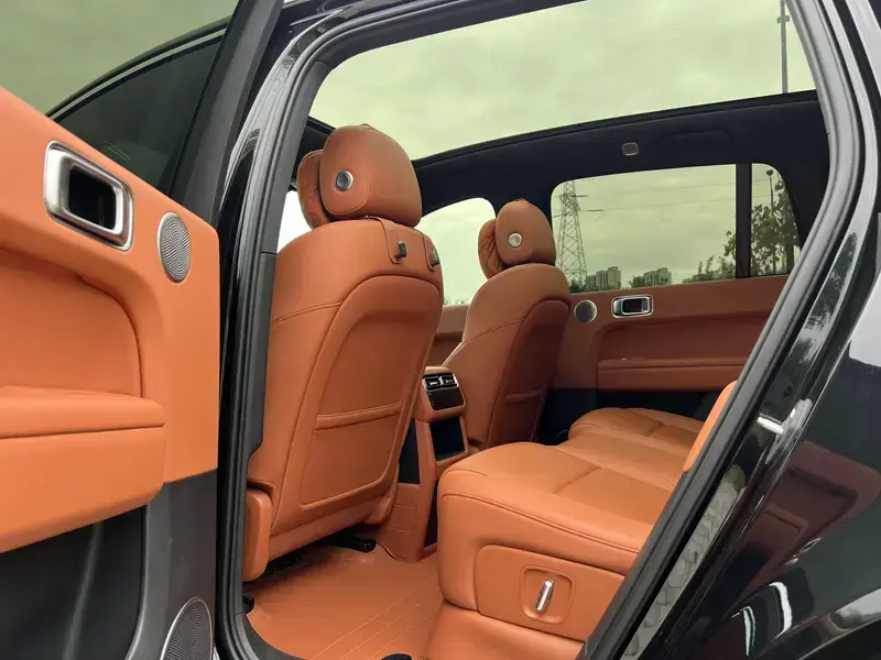 2024 Li Auto (Lixiang) L6 с пробегом 33 000 км