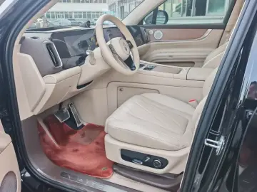 2024 Aito M9 с пробегом 79 000 км