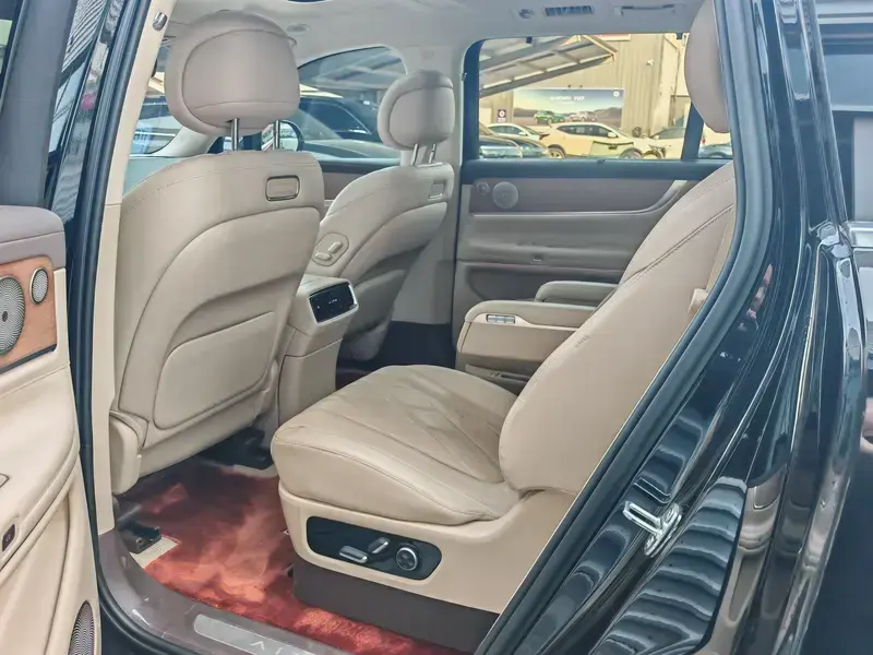2024 Aito M9 с пробегом 79 000 км