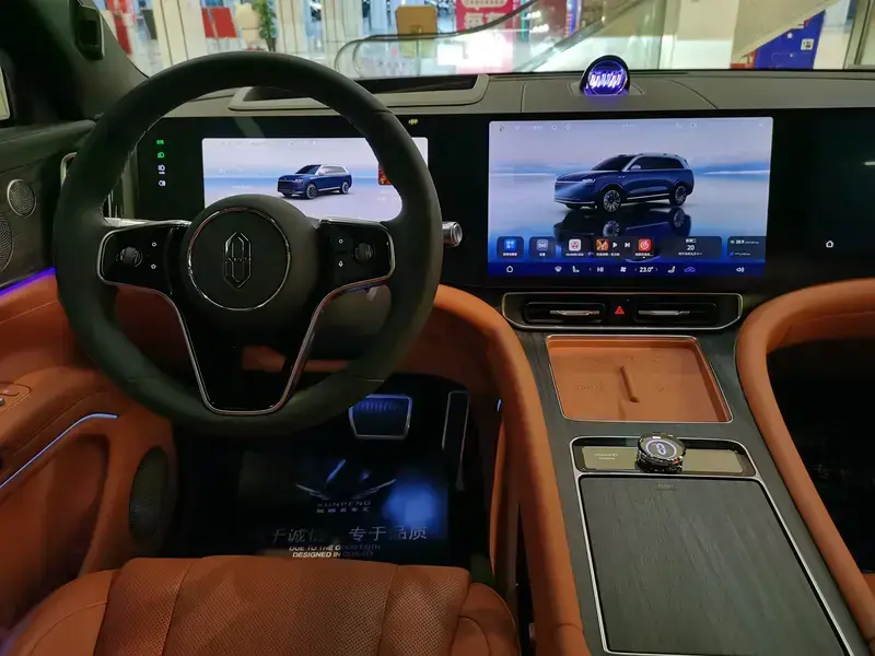 2024 Aito M9 с пробегом 21 000 км