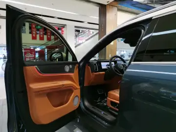 2024 Aito M9 с пробегом 21 000 км