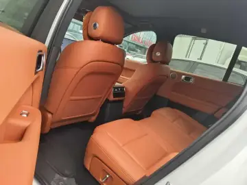 2025 Li Auto (Lixiang) L6 с пробегом 13 700 км