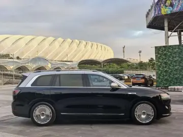 2025 Aito M9 с пробегом 31 000 км