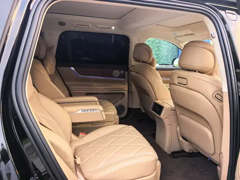 2025 Aito M9 с пробегом 31 000 км
