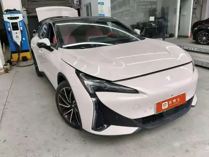 2024 Arcfox Alpha S5 с пробегом 16 000 км