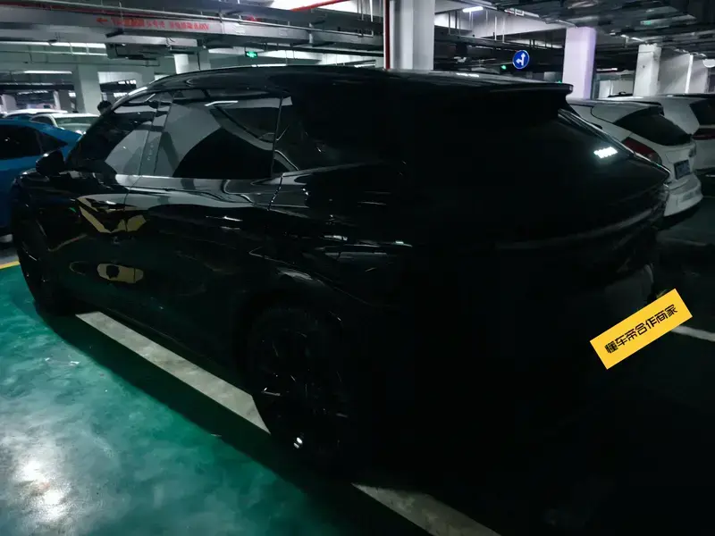 2025 Zeekr 7X с пробегом 5 000 км