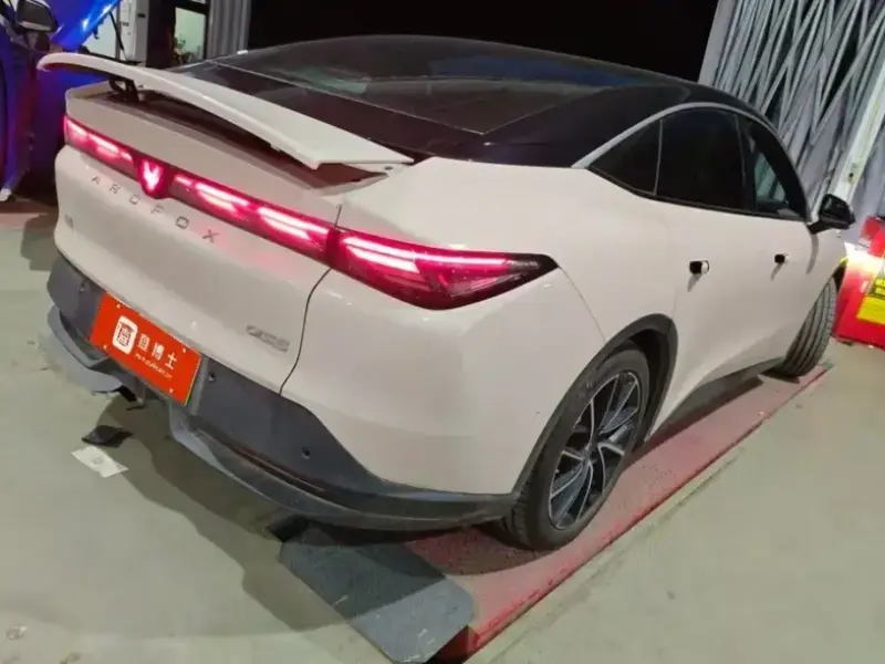 2024 Arcfox Alpha S5 с пробегом 16 000 км