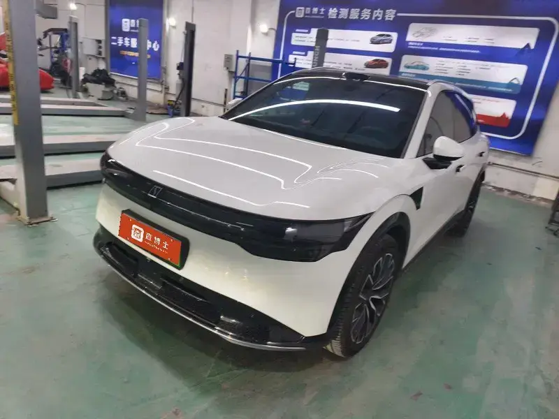 2025 Zeekr 7X с пробегом 32 000 км