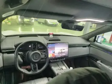 2025 Zeekr 7X с пробегом 32 000 км