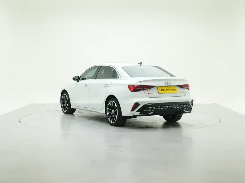 2025 Audi A3 с пробегом 16 800 км
