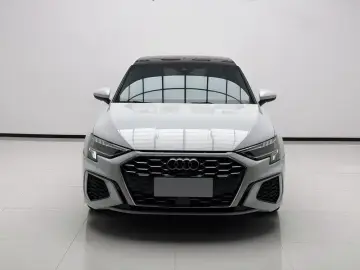 2024 Audi A3 с пробегом 21 000 км