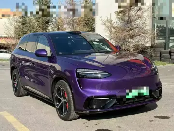2026 Aito M6 с пробегом 5 000 км