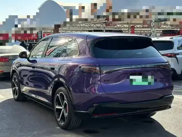 2026 Aito M6 с пробегом 5 000 км