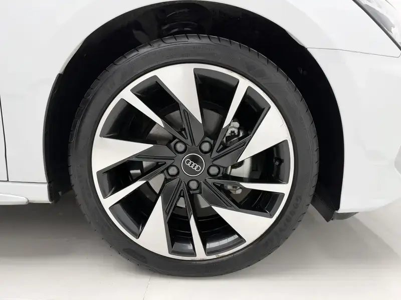 2024 Audi A3 с пробегом 21 000 км