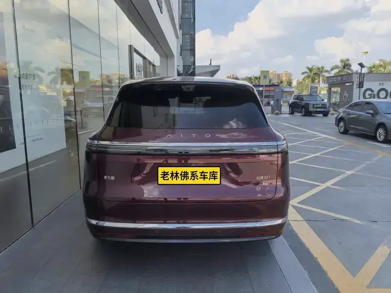 2026 Aito M7 с пробегом 12 000 км