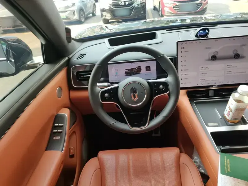 2026 Aito M7 с пробегом 9 000 км