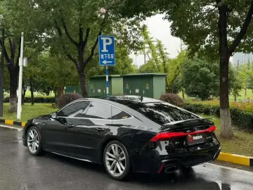 2024 Audi A7 с пробегом 31 000 км