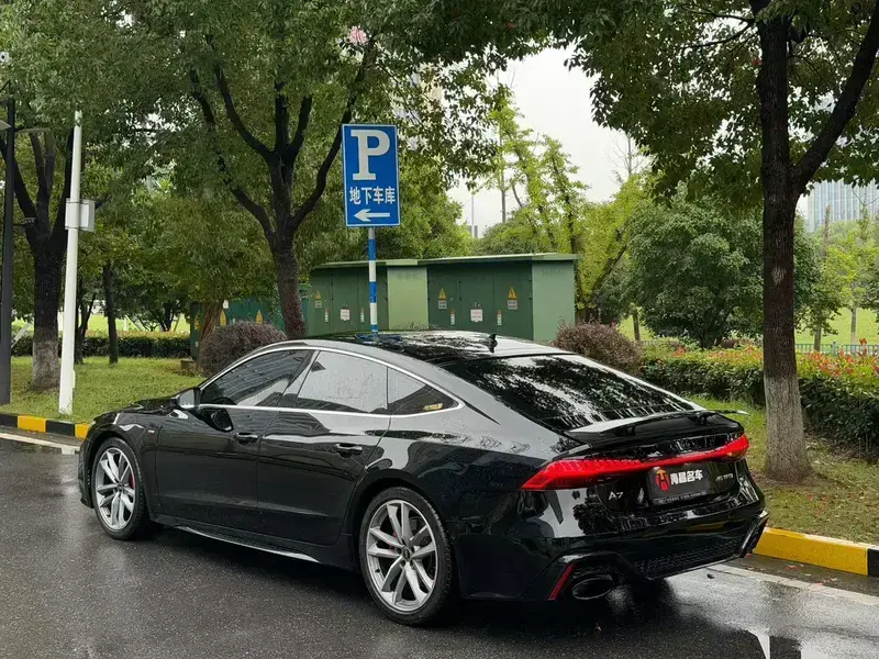 2024 Audi A7 с пробегом 31 000 км