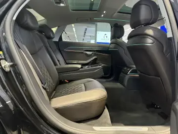 2024 Audi A8 с пробегом 20 000 км