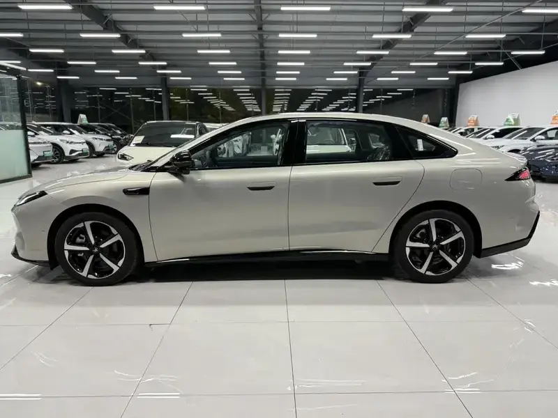2026 Arcfox S3 с пробегом 500 км