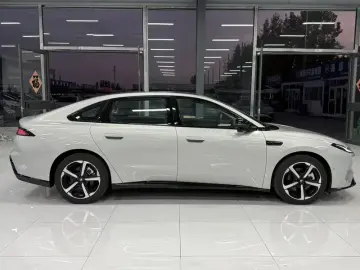2026 Arcfox S3 с пробегом 500 км