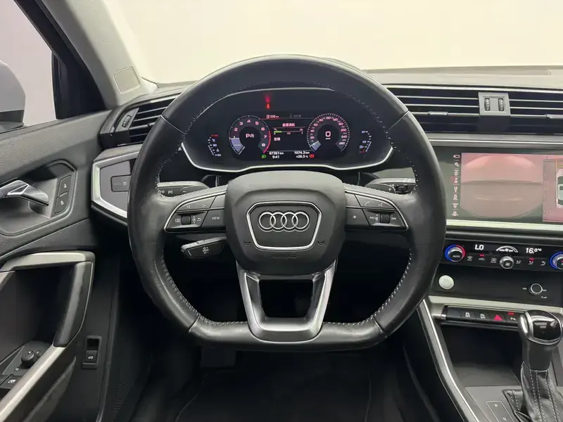 2019 Audi Q3 с пробегом 67 400 км