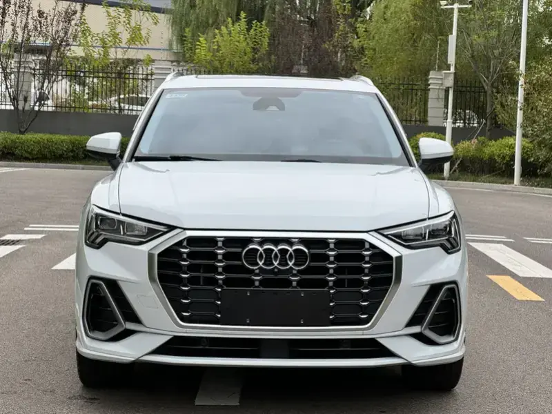2020 Audi Q3 с пробегом 52 000 км