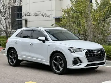 2020 Audi Q3 с пробегом 52 000 км