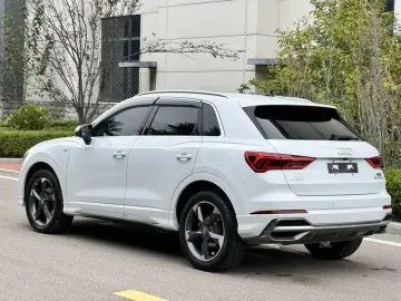 2020 Audi Q3 с пробегом 52 000 км