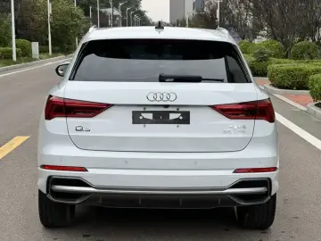 2020 Audi Q3 с пробегом 52 000 км
