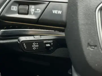 2020 Audi Q3 с пробегом 52 000 км