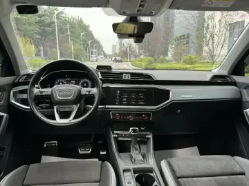 2020 Audi Q3 с пробегом 52 000 км