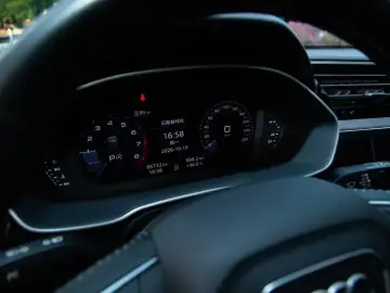 2019 Audi Q3 с пробегом 85 000 км