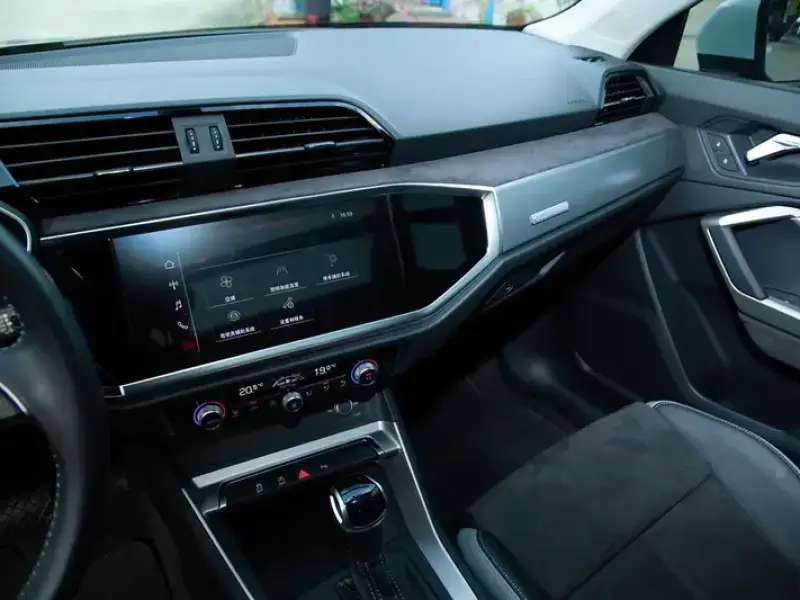 2019 Audi Q3 с пробегом 85 000 км
