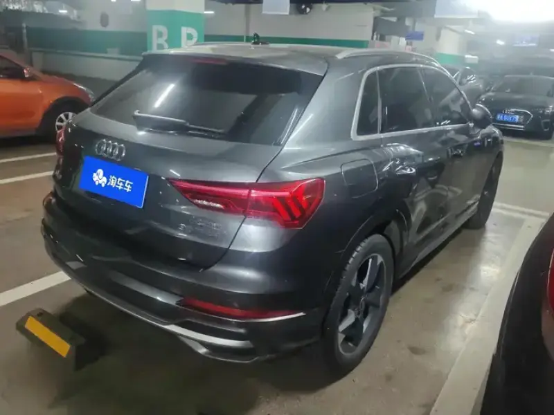 2022 Audi Q3 с пробегом 53 000 км