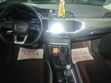 2022 Audi Q3 с пробегом 53 000 км