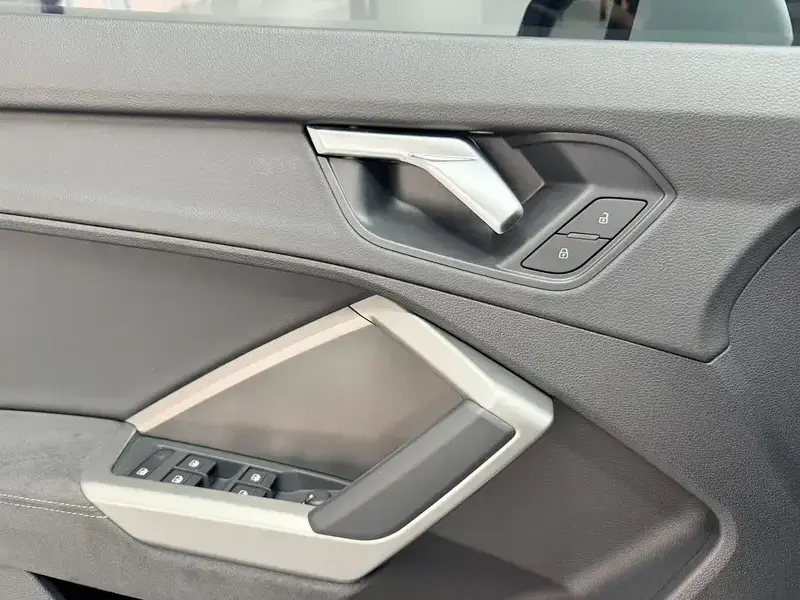 2022 Audi Q3 с пробегом 22 000 км
