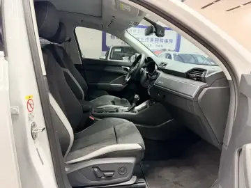 2022 Audi Q3 с пробегом 22 000 км