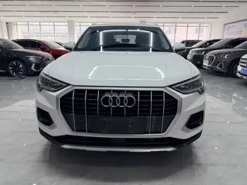 2023 Audi Q3 с пробегом 50 000 км