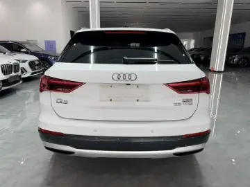 2023 Audi Q3 с пробегом 50 000 км
