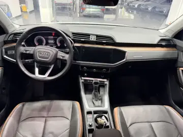 2023 Audi Q3 с пробегом 50 000 км
