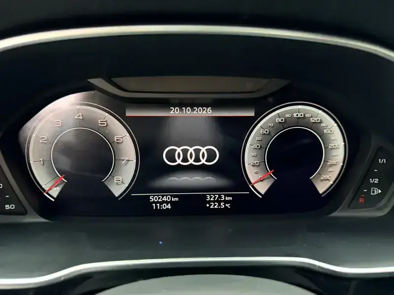 2023 Audi Q3 с пробегом 50 000 км