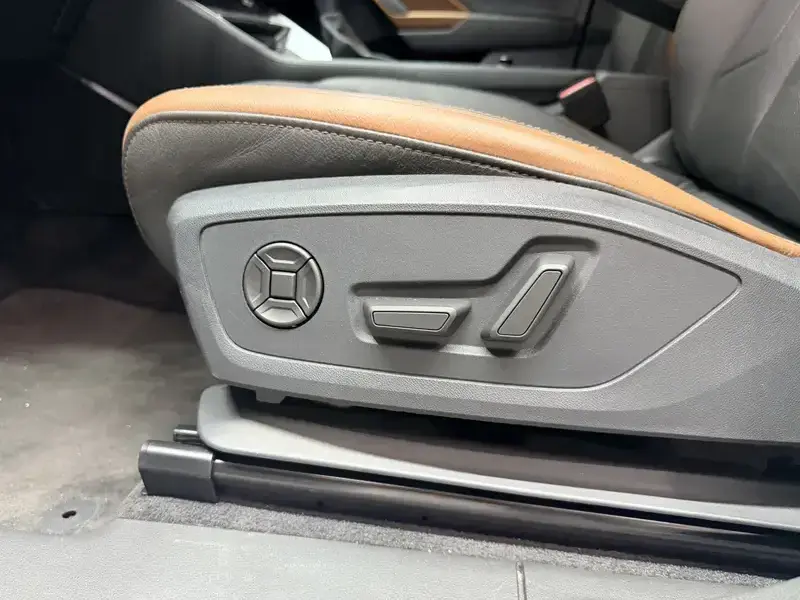 2023 Audi Q3 с пробегом 50 000 км