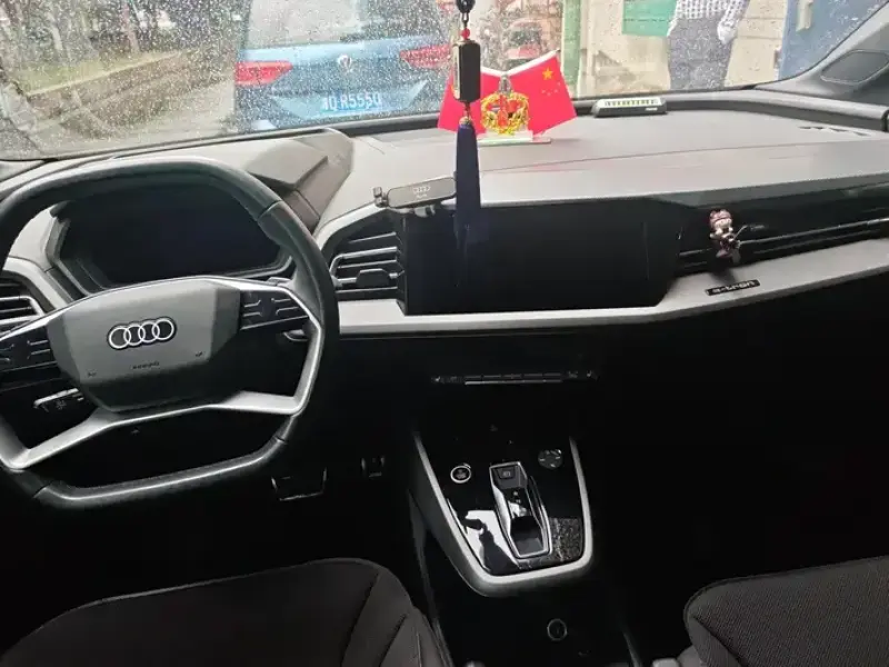 2023 Audi Q5 e-tron с пробегом 48 000 км
